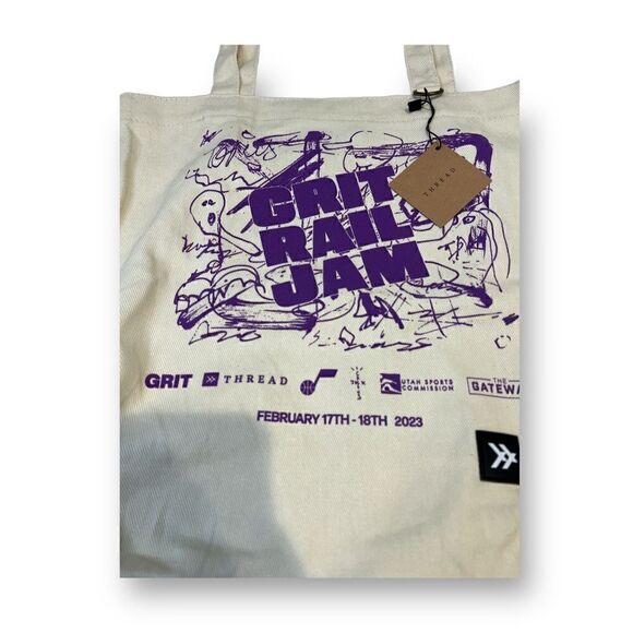 Thread Canvas Reusable Bag - Picture 2 of 6